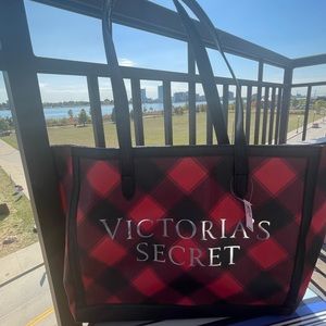 Victoria secret tote bag. Never been used.
